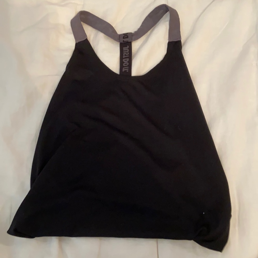 Black Nike tank